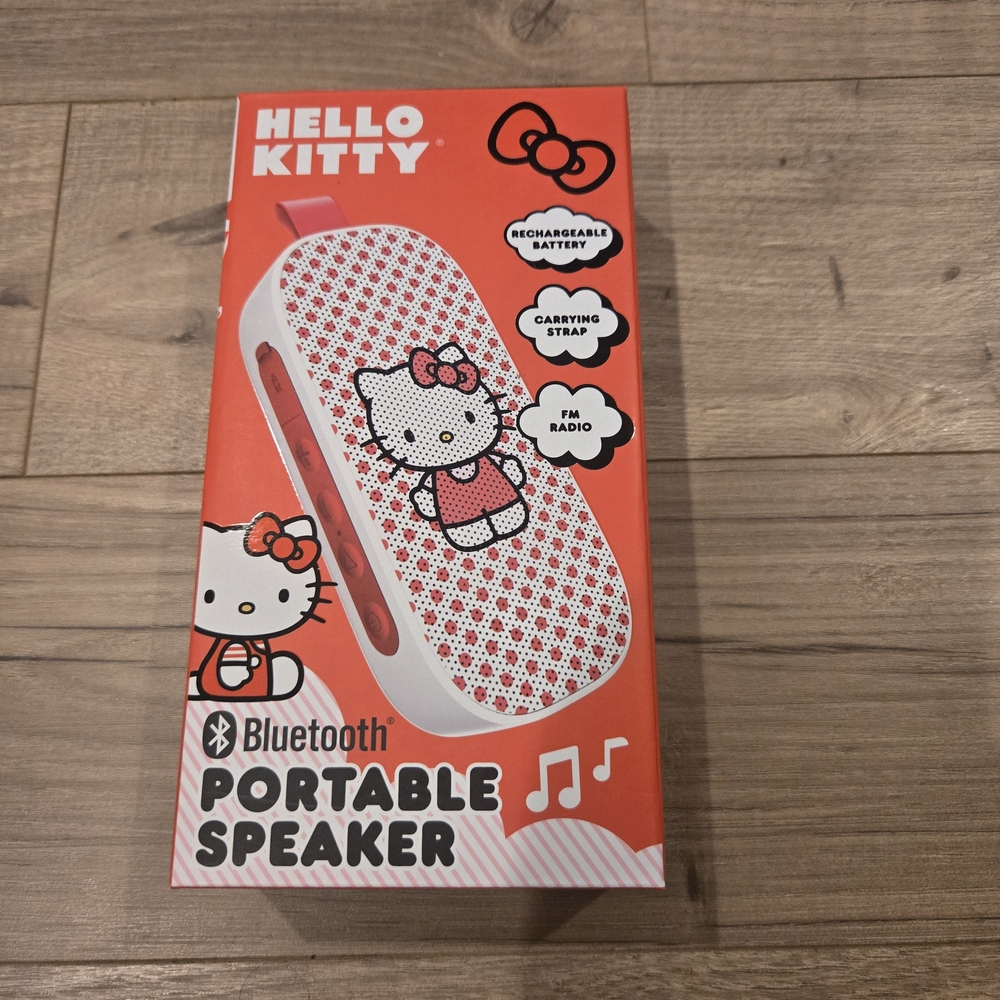 NIB Hello Kitty Portable Bluetooth Speaker & FM Radio - Red/White